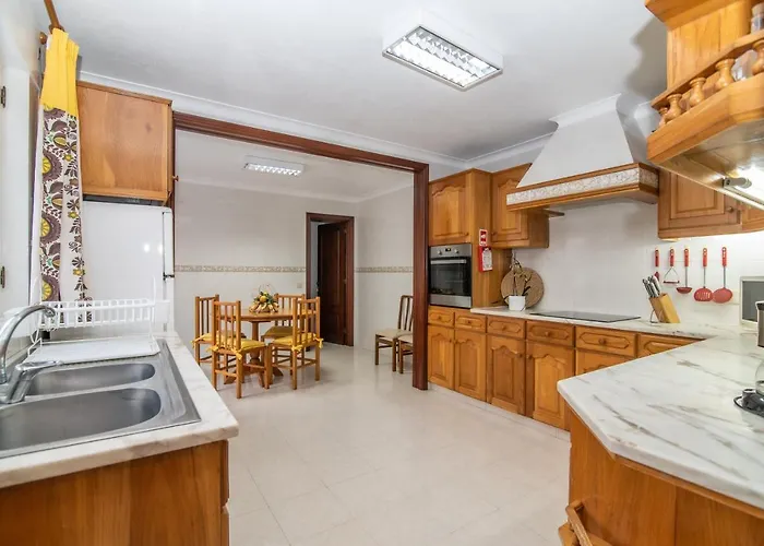 Beethoven Ponta Delgada (Sao Miguel)